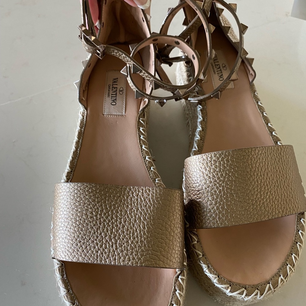 VALENTINO Flatform Espadrilles